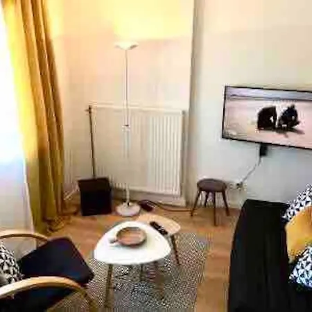 Appartamento Cosy Avec Sa Place De Parking Gratuit *